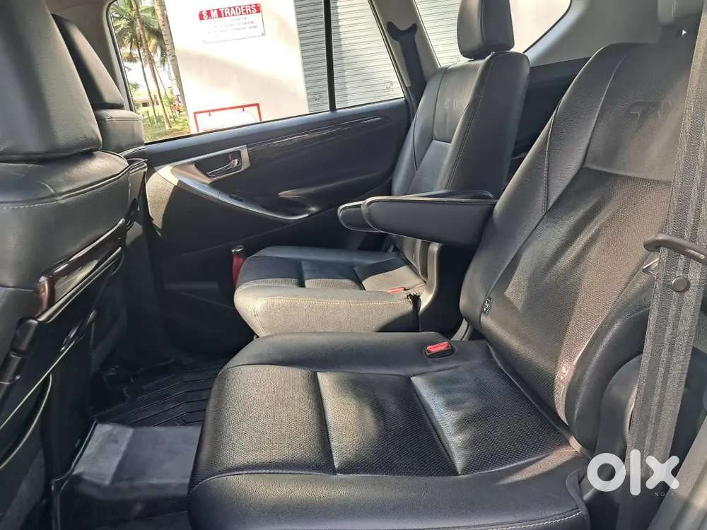 Toyota Innova Crysta 2021 Diesel 140000 Km Driven