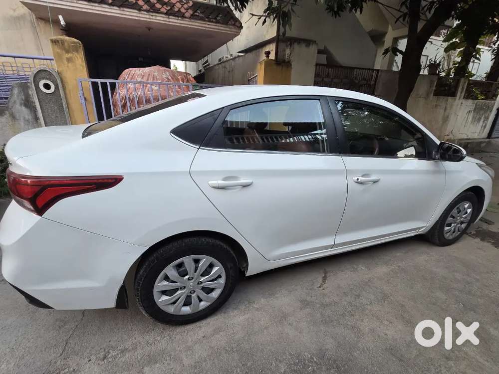 Hyundai Verna 1.6 Ex Crdi 2017