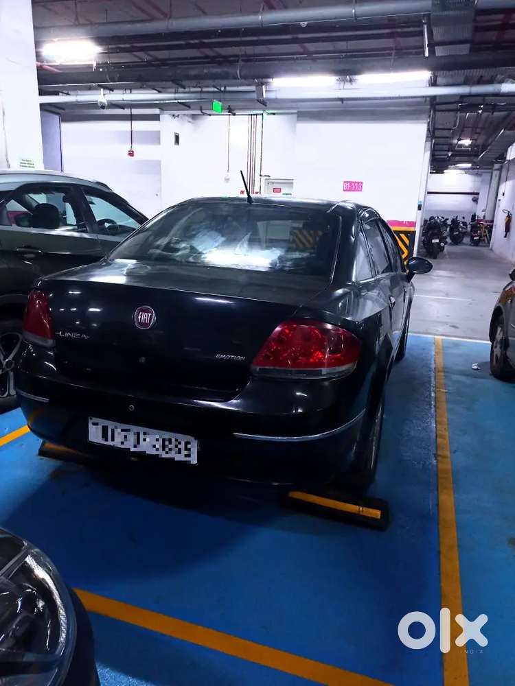 Fiat Linea Emotion 2010 Petrol Manual