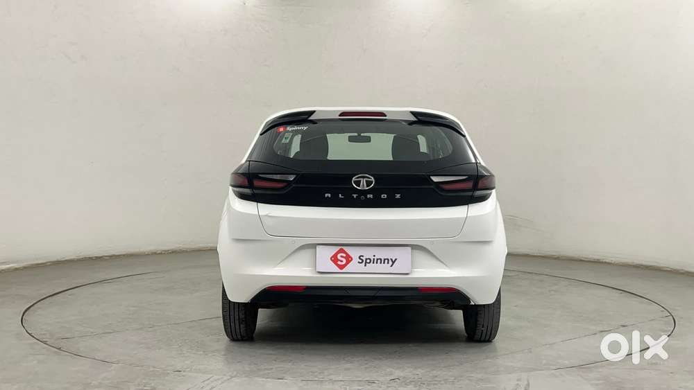 Tata Altroz 1.2 Xe, 2023, Petrol