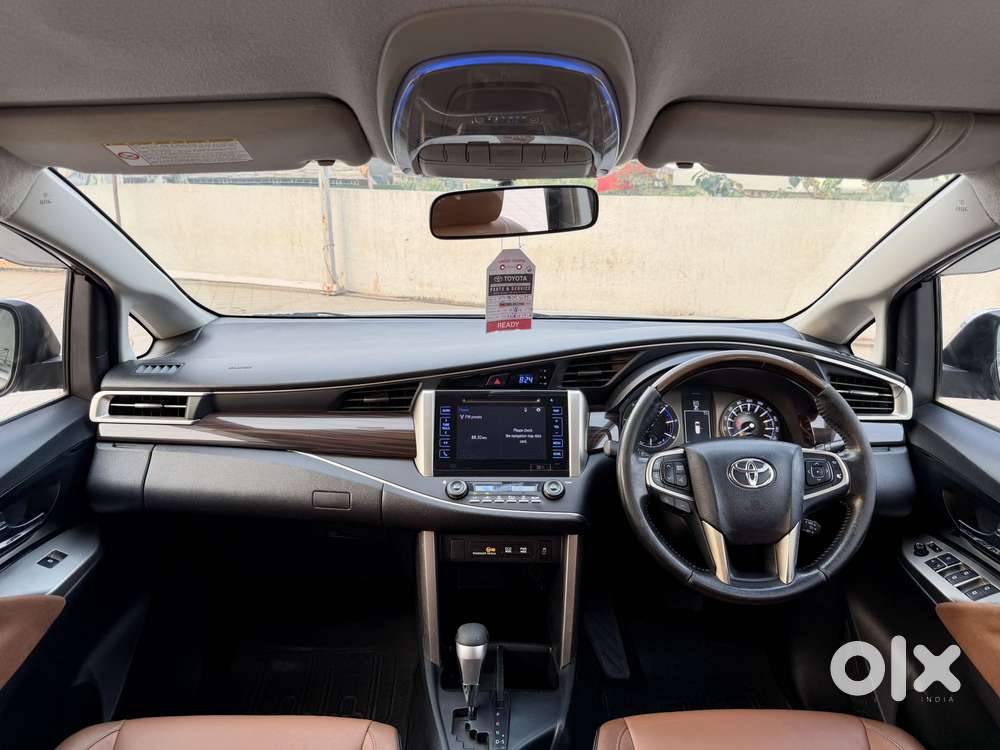 Toyota Innova Crysta 2.8z Automatic, 2016, Diesel