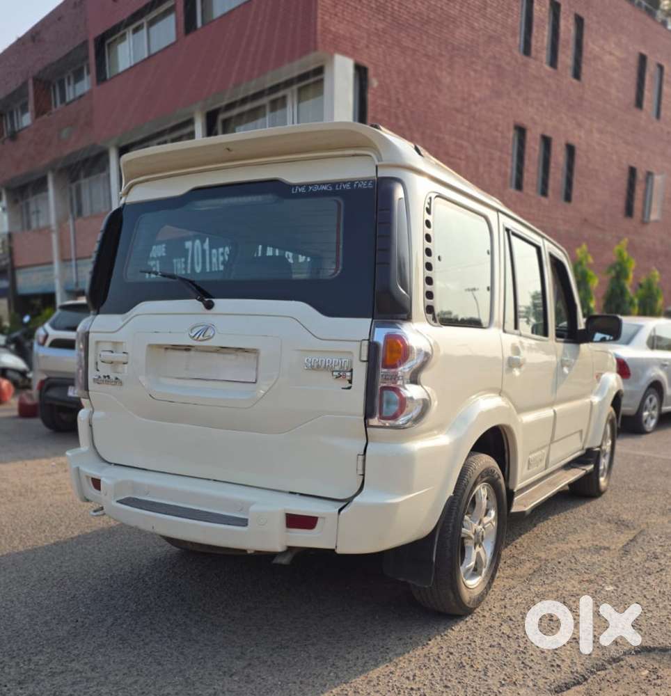 Mahindra Scorpio