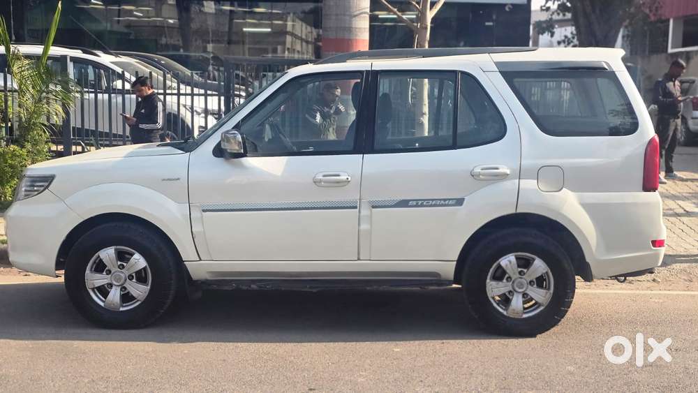 Tata Safari Storme, 2016, Diesel