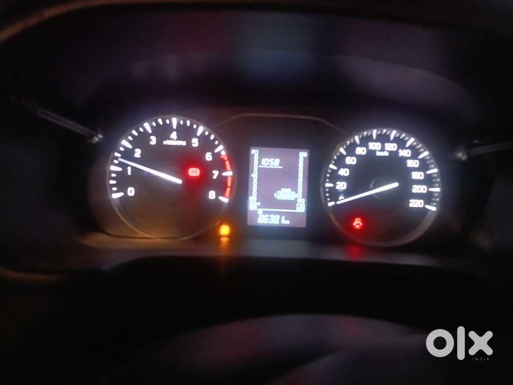 Maruti Brezza Petrol 2025