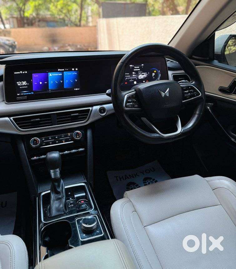 Mahindra Xuv700 2.2 Ax 7 Diesel At Str, 2022, Diesel