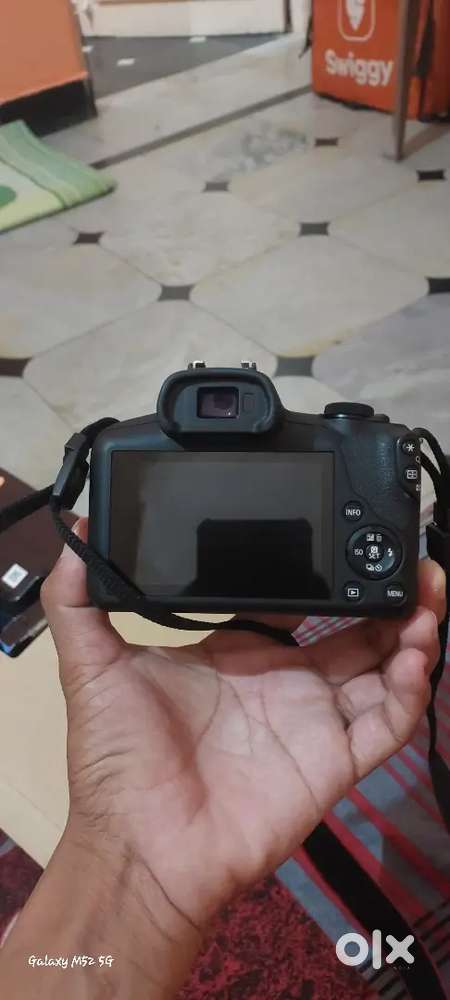 Sell camera Canon R100