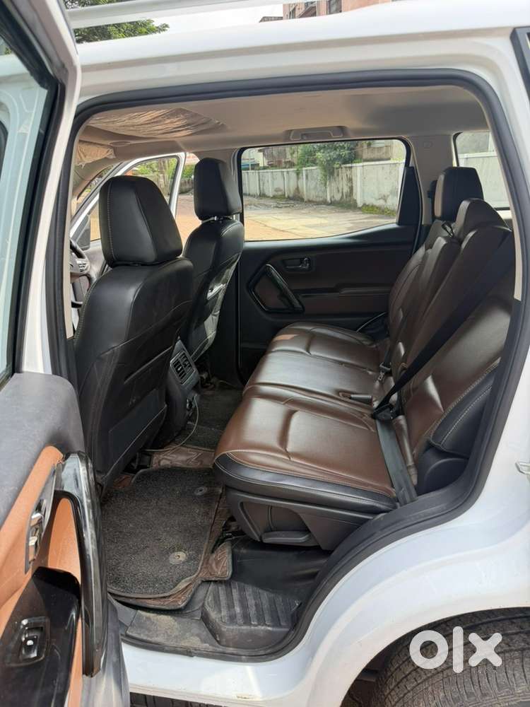 Mahindra Scorpio-n 2025 Diesel Manual