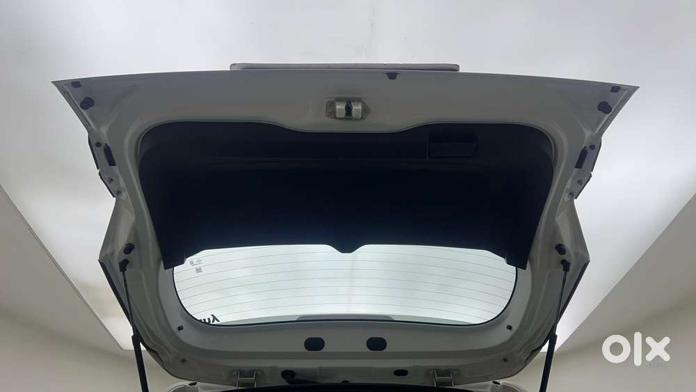 Maruti Suzuki Vitara Brezza 1.5 Zxi Plus At Dual Tone, 2023, Petrol