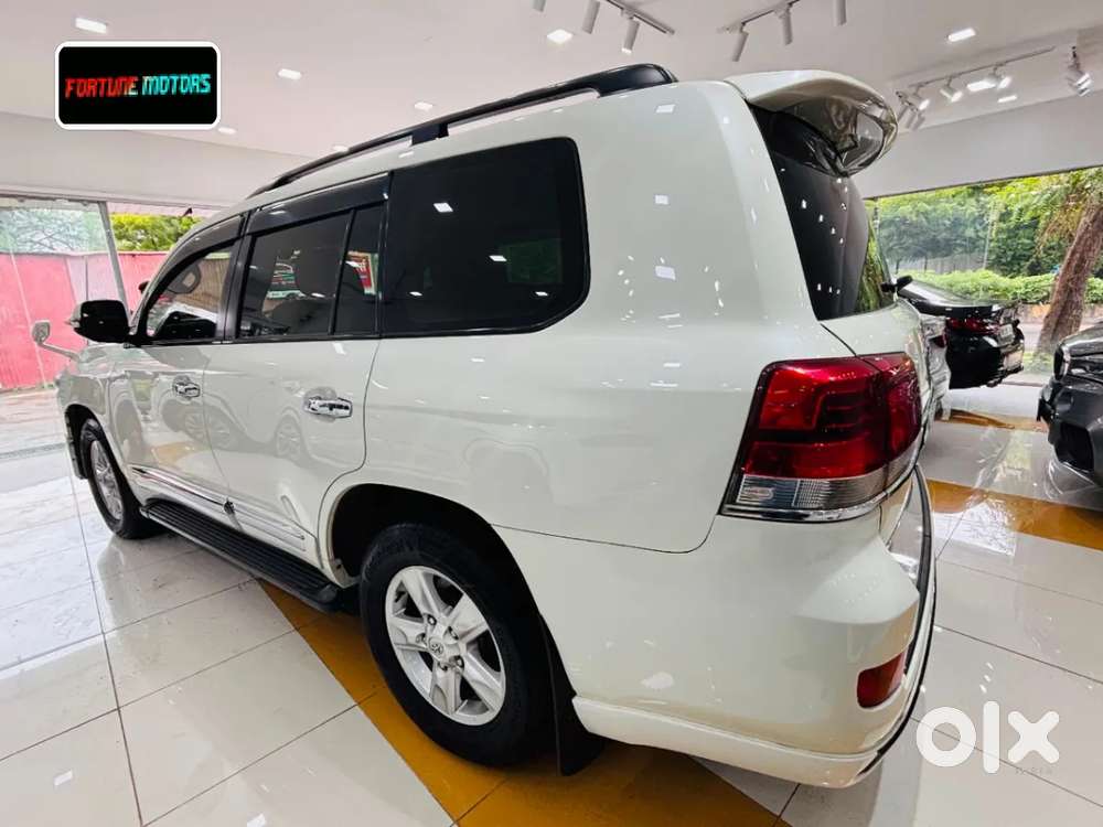 Toyota Land Cruiser [ ] 4.5 Vx Lc 200, 2014, Diesel