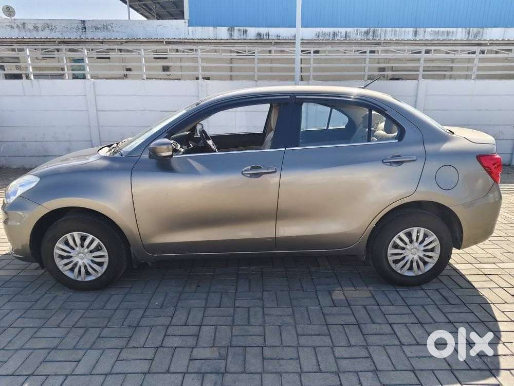 Maruti Suzuki Dzire 1.2 Vxi, 2022, Petrol