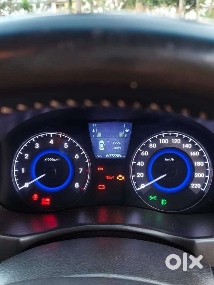 Hyundai Fluidic Verna 2017 Year