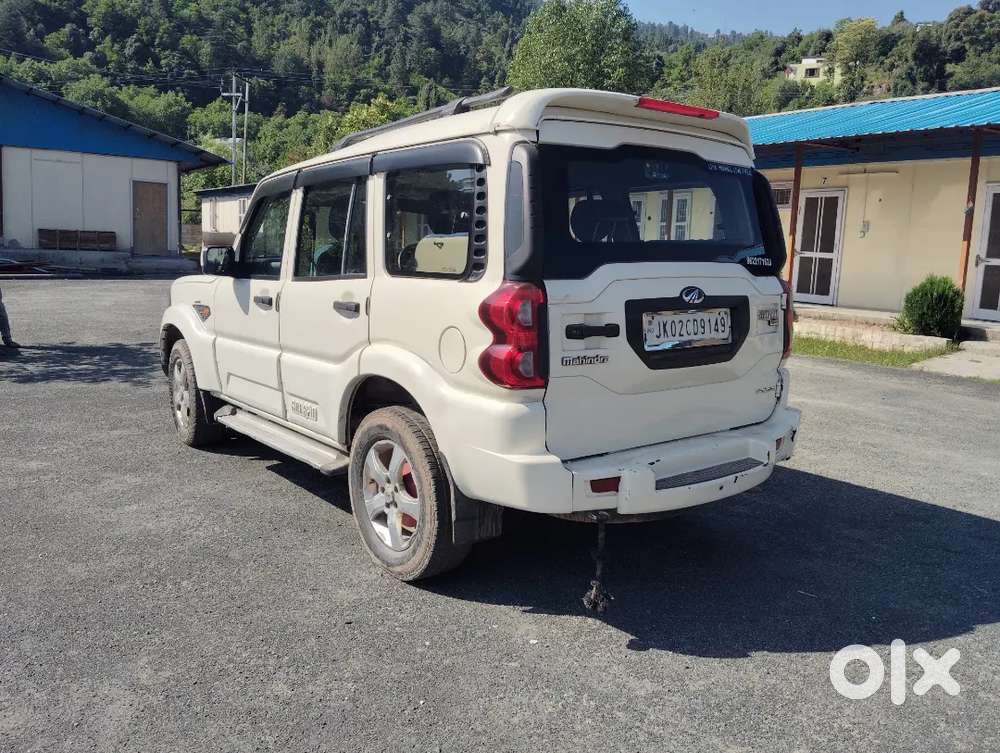 Mahindra Scorpio 2017 Diesel Well Maintained