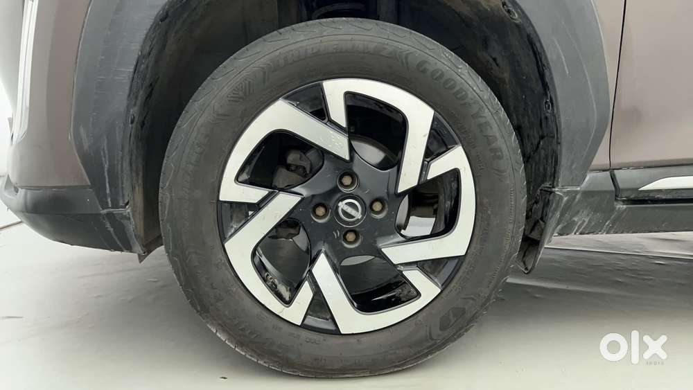 Nissan Magnite 1.0 Xv Premium Turbo Cvt, 2021, Petrol