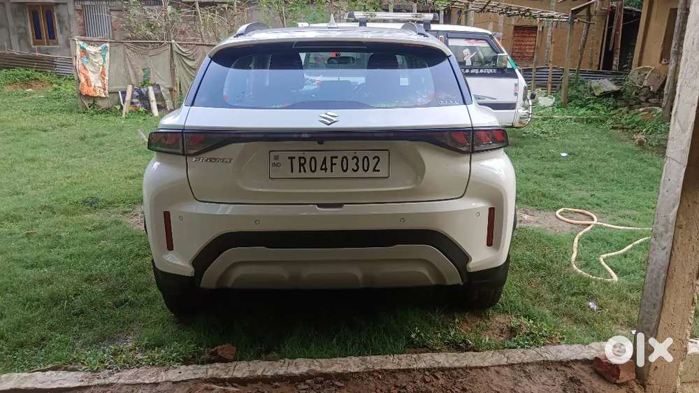 Maruti Suzuki Fronx 2023 Petrol 6400 Km Driven Power All Full Alloye