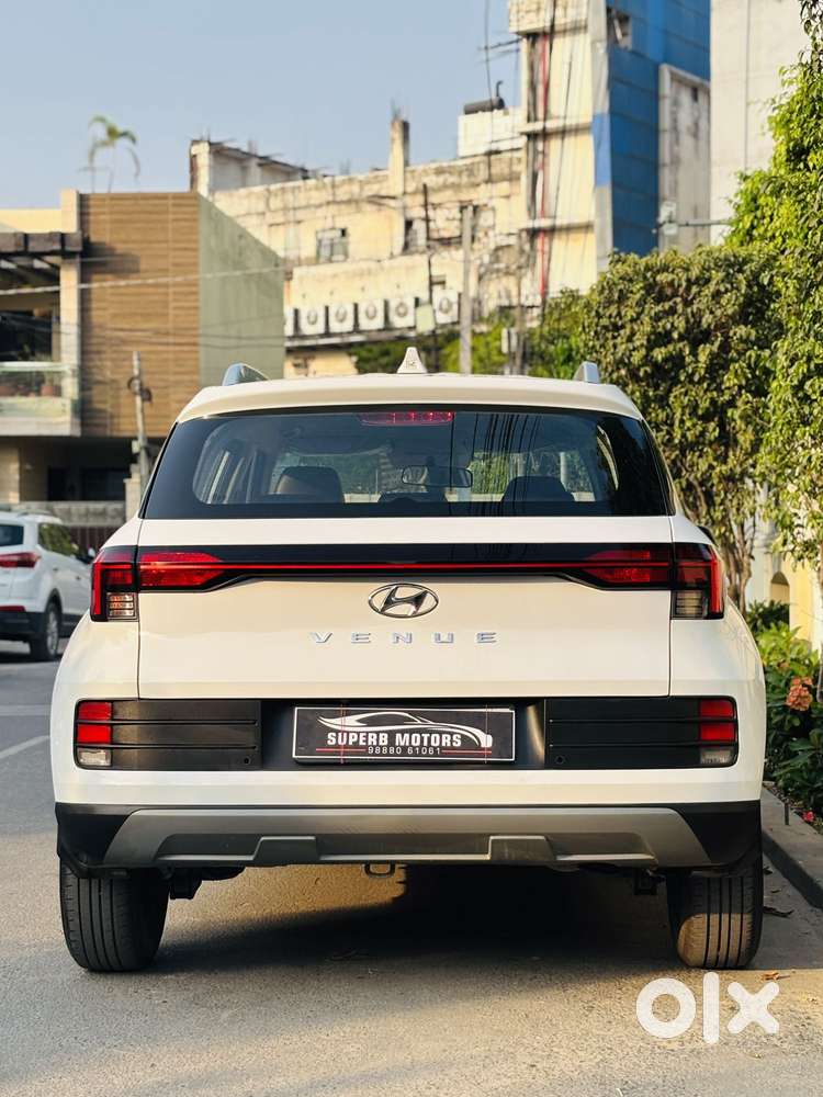 Hyundai Venue S (o) 1.2 Petrol Knight Edition, 2024, Petrol