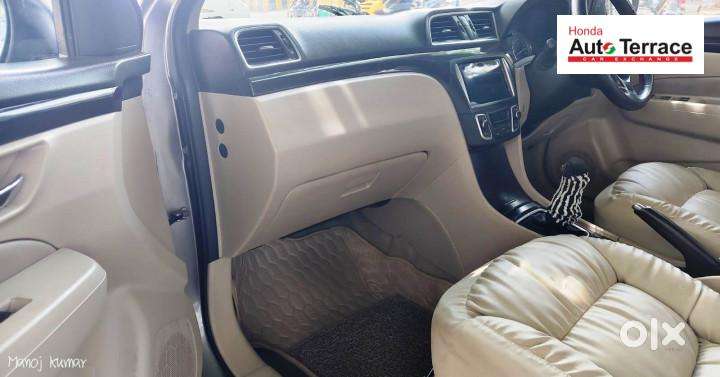 Maruti Suzuki Ciaz Zxi, 2015, Petrol