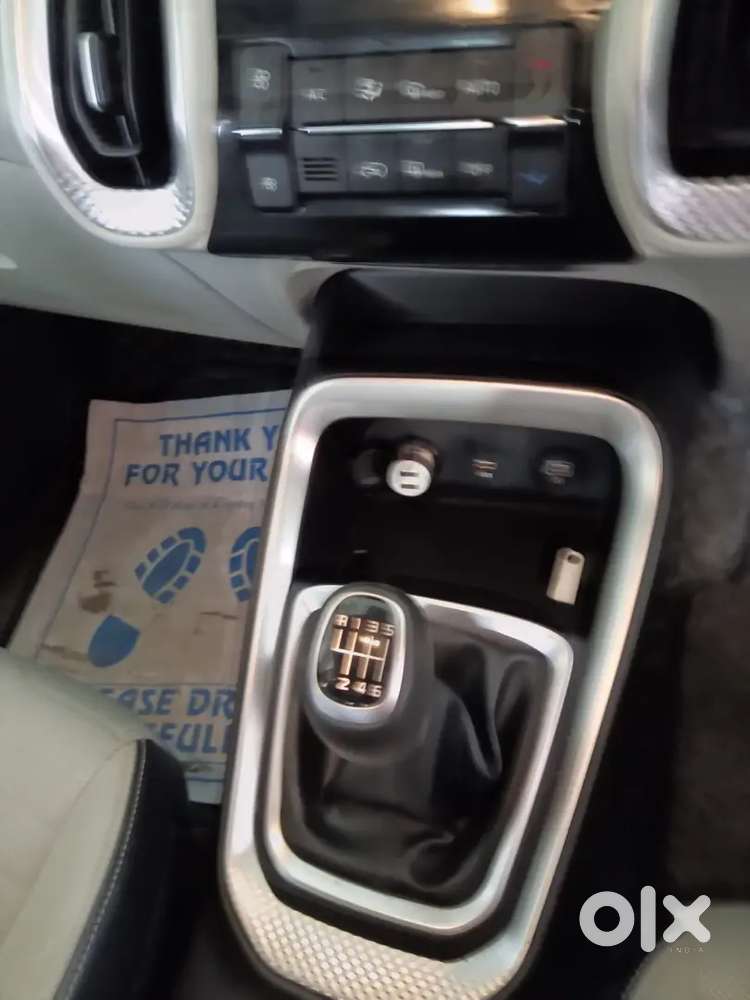 Kia Sonet 2023 Petrol 11010 Km Driven