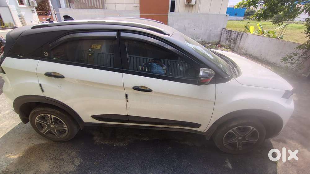Tata Nexon Pure 1.2 Revotron Petrol 6 Mt, 2023, Petrol