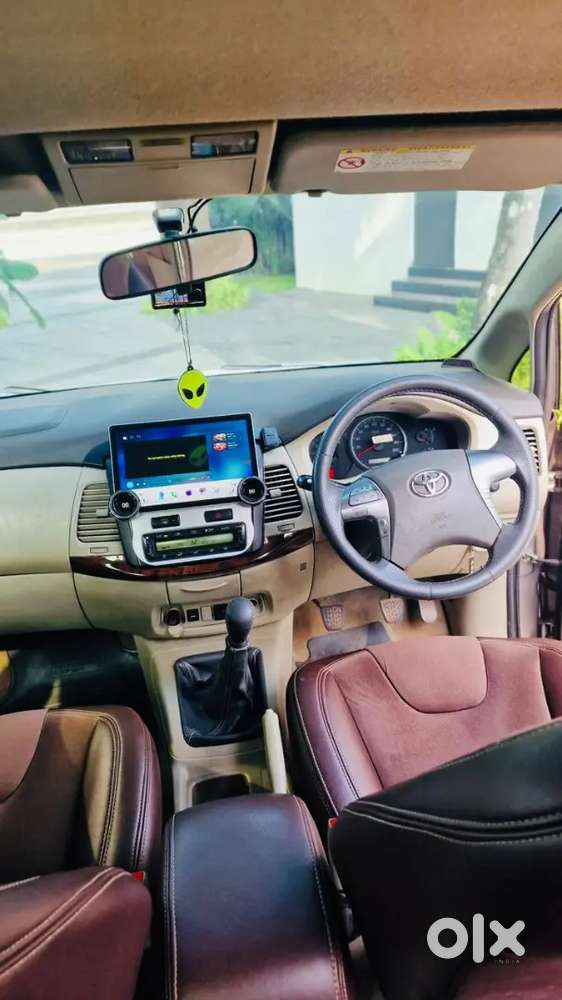 Toyota Innova 2015 V