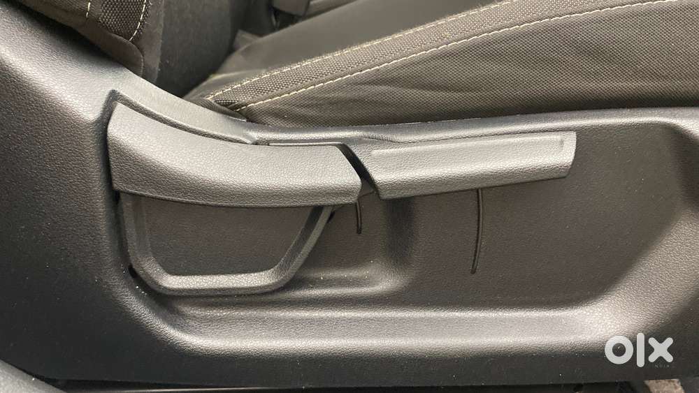 Hyundai New I20 1.2 Asta (o) Mt, 2021, Petrol