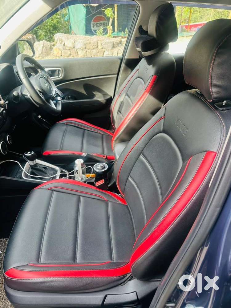 Hyundai Venue 2022 Petrol 37000 Km Driven