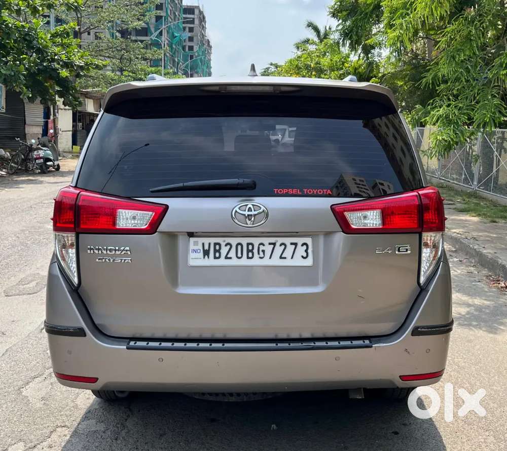 Toyota Innova Crysta 2.4g 8 Seater Lifetime Tax Paid Car