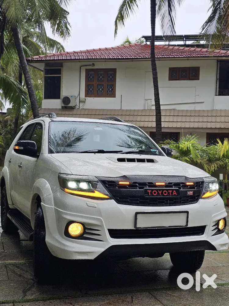 2015 Toyota Fortuner – Excellent Condition (full Toyota History)
