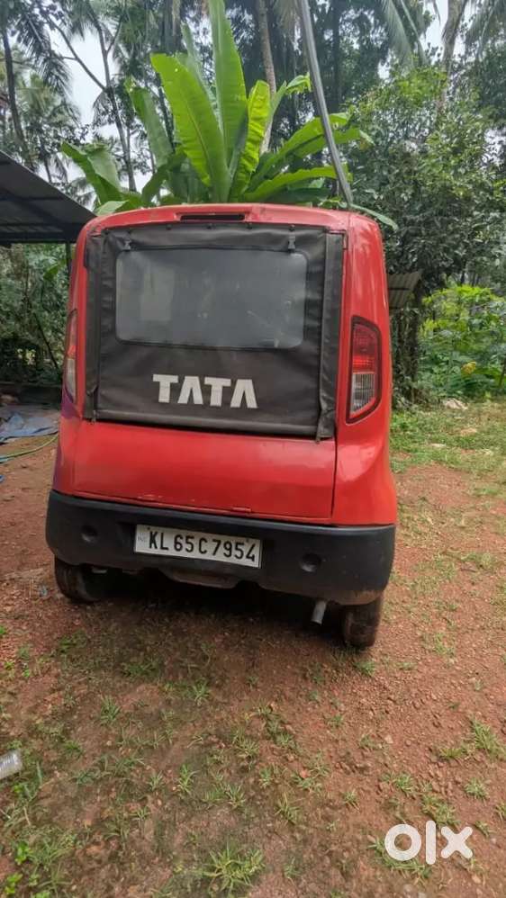 Tata Magic 2013