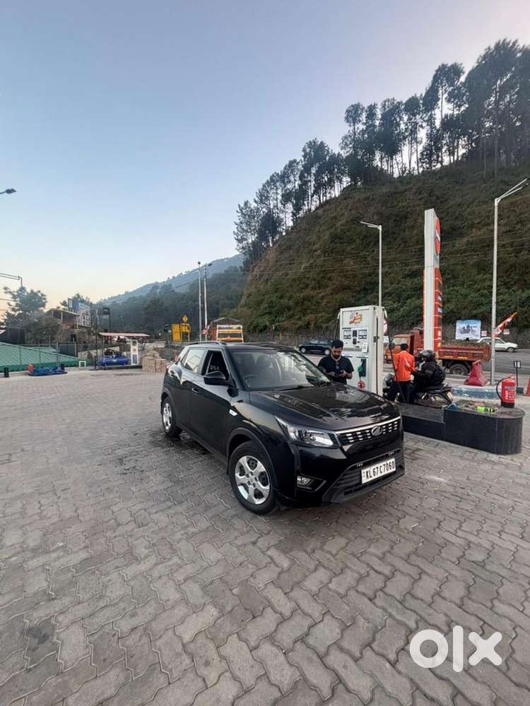Mahindra Xuv300 2022 Diesel Well Maintained