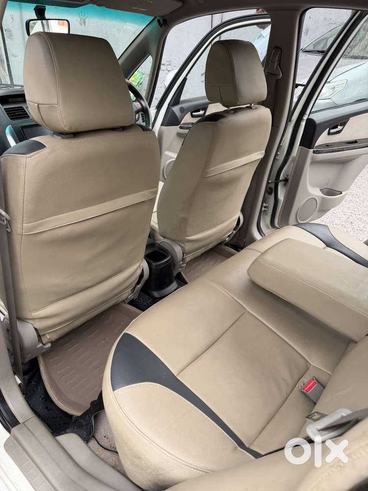 Maruti Suzuki Sx4 Vxi Bsiv, 2013, Petrol