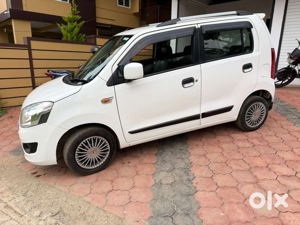 Maruti Suzuki Wagon R 1.0 2017 Petrol 90000 Km Frent Glass Replsdriven