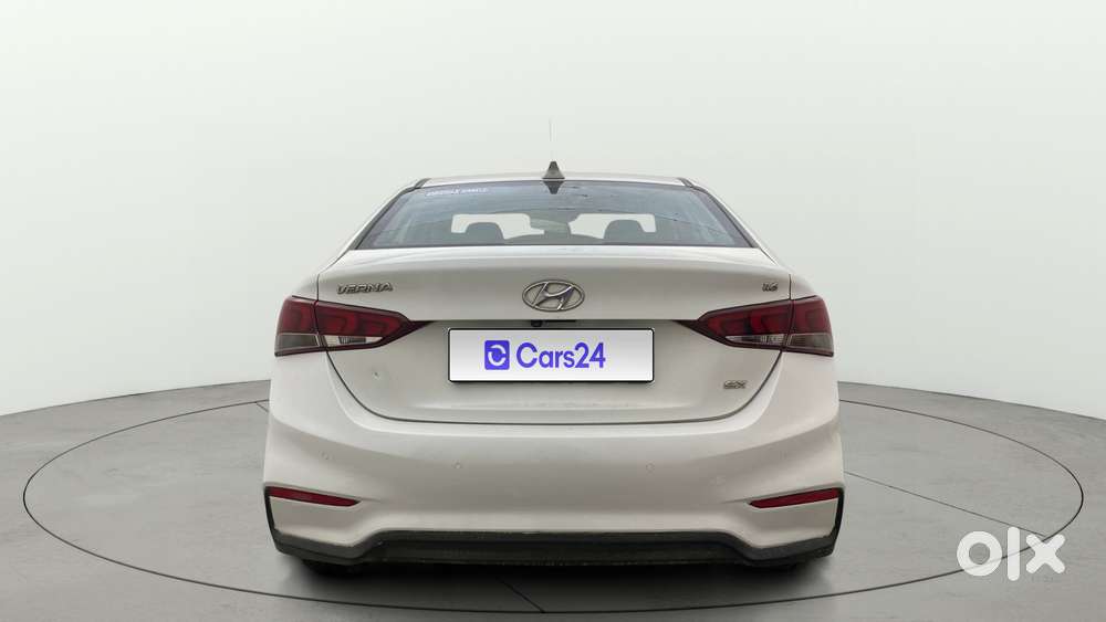 Hyundai Verna 1.6 Sx (o) Vtvt, 2019, Petrol