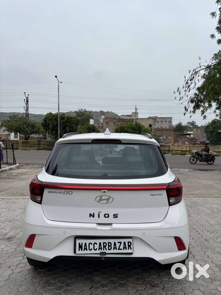 Hyundai Grand I10 Nios Sportz Petrol, 2024, Petrol