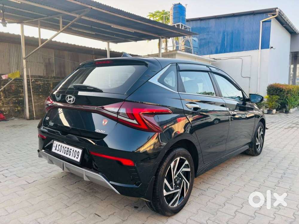 Hyundai I20 Asta (o) 1.2 Mt Dual Tone, 2024, Petrol