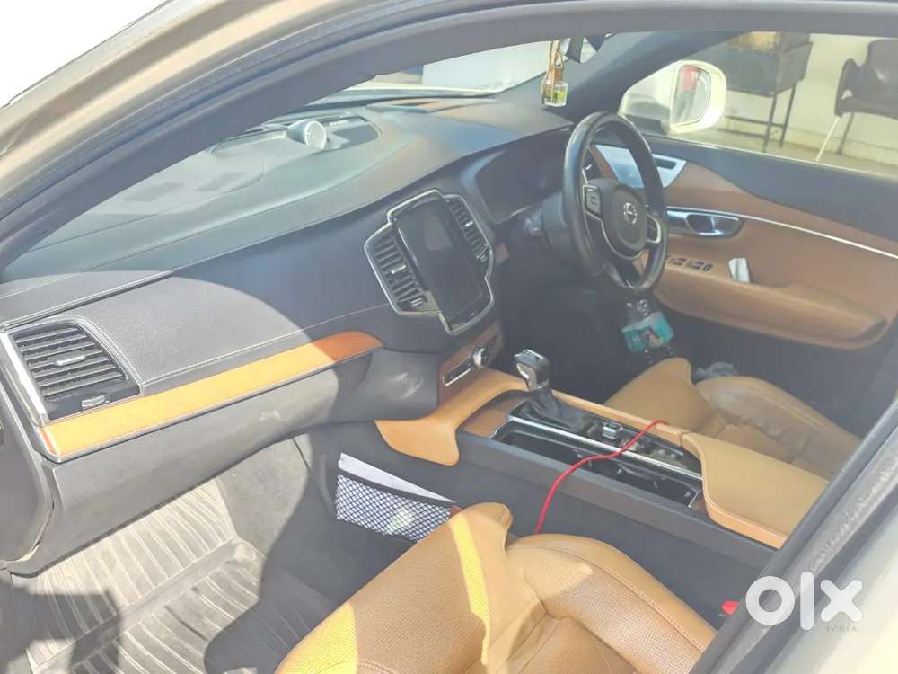 Volvo Xc90 With Vip No
