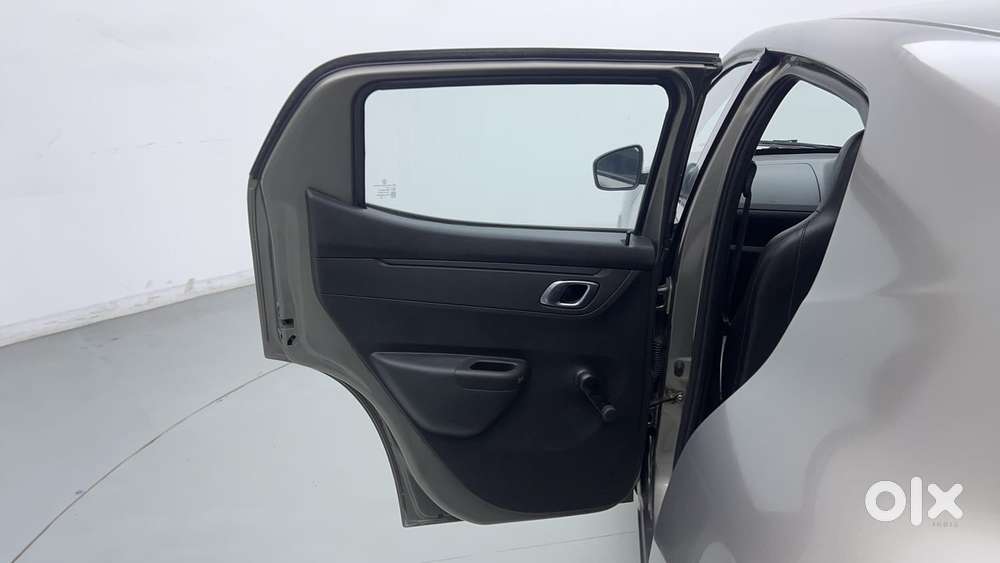 Renault Kwid 1.0 Rxt Sce Special (o), 2019, Petrol