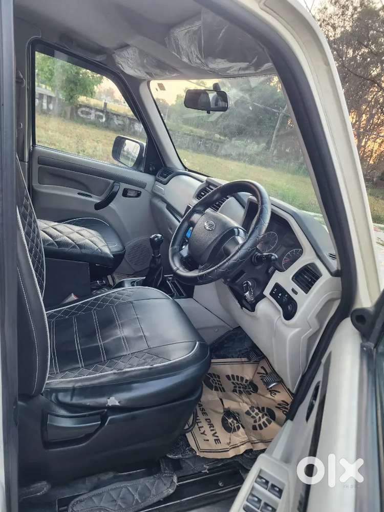 Mahindra Scorpio 
1st Owner 
Android System