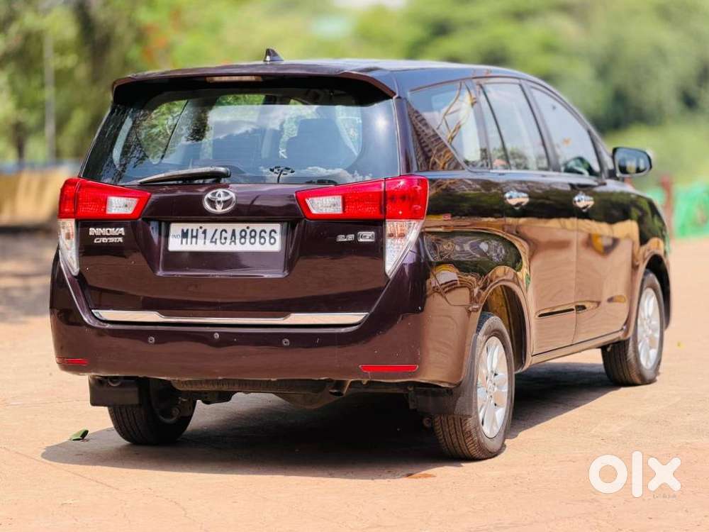 Toyota Innova Crysta 2.8 Gx At, 2017, Diesel