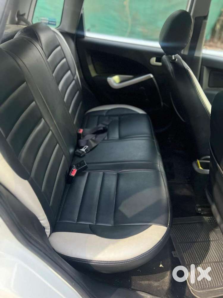 Ford Figo Petrol Car 2015