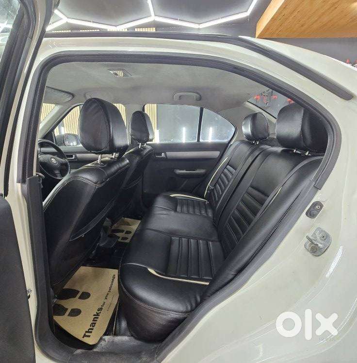 Maruti Suzuki Swift Dzire Vxi Optional, 2010, Petrol