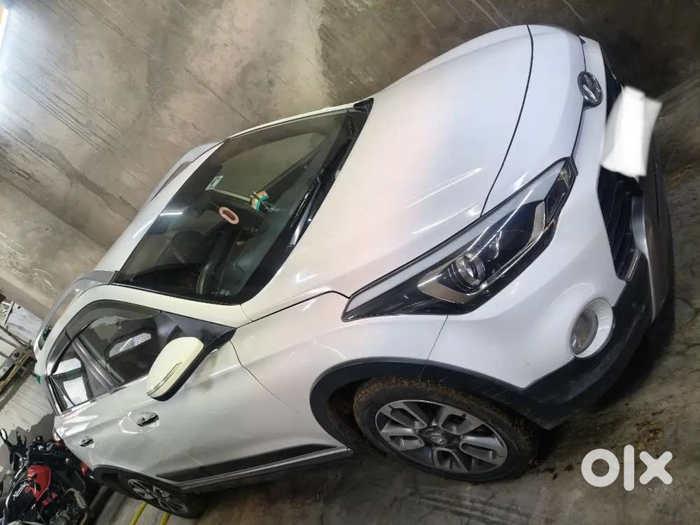 Hyundai I20 Active 2018 Petrol Well Maintained