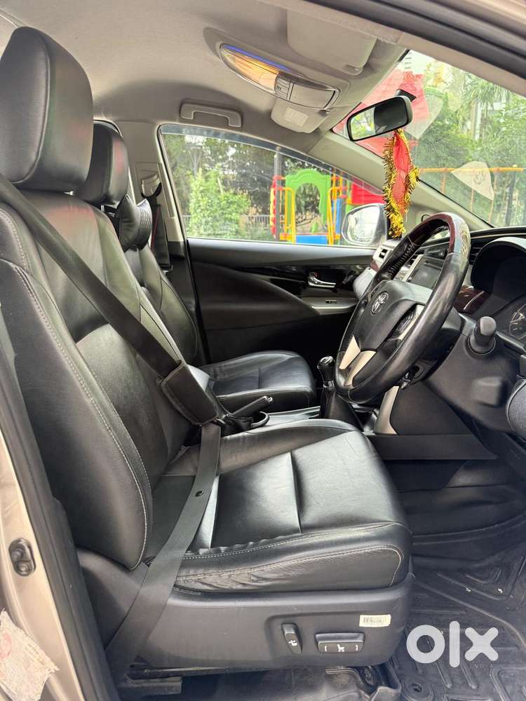 Toyota Innova Crysta 2.4 Z 7 Str, 2016, Diesel