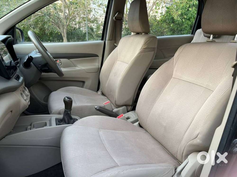 Maruti Suzuki Ertiga Vxi Shvs, 2022, Petrol