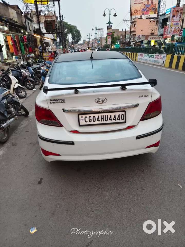 Hyundai Verna 1.6 Vtvt Sx, 2015, Petrol