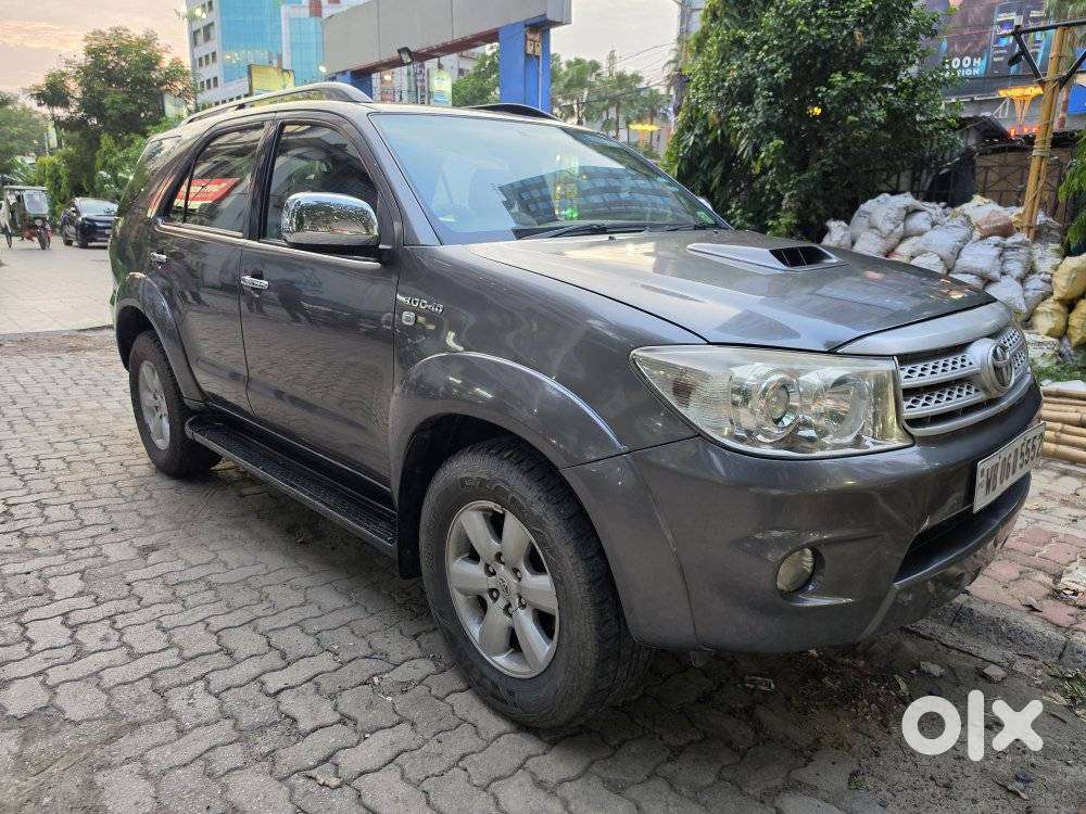 Toyota Fortuner, 2010, Petrol
