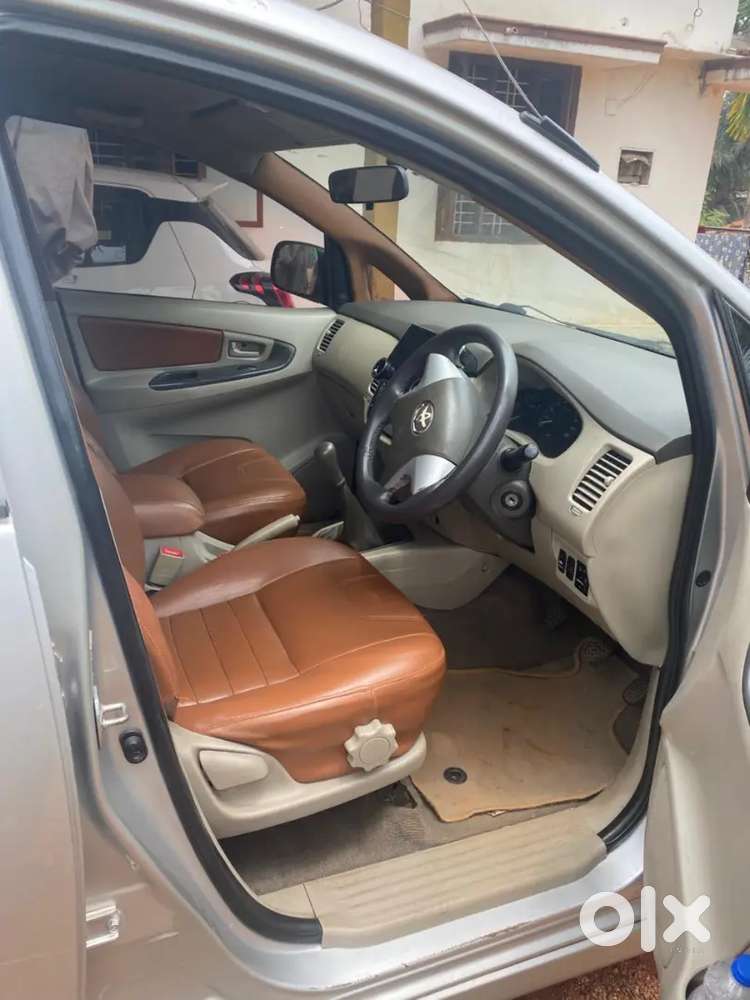 Toyota Innova Diesel 2015