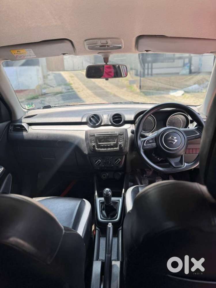 Maruti Suzuki Swift Vxi 1.2 Abs Bs-iv, 2018, Petrol