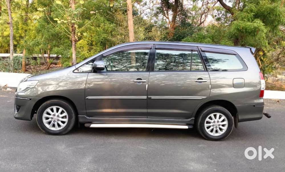 Toyota Innova 2012-2013 2.5 Vx (diesel) 8 Seater, 2012, Diesel