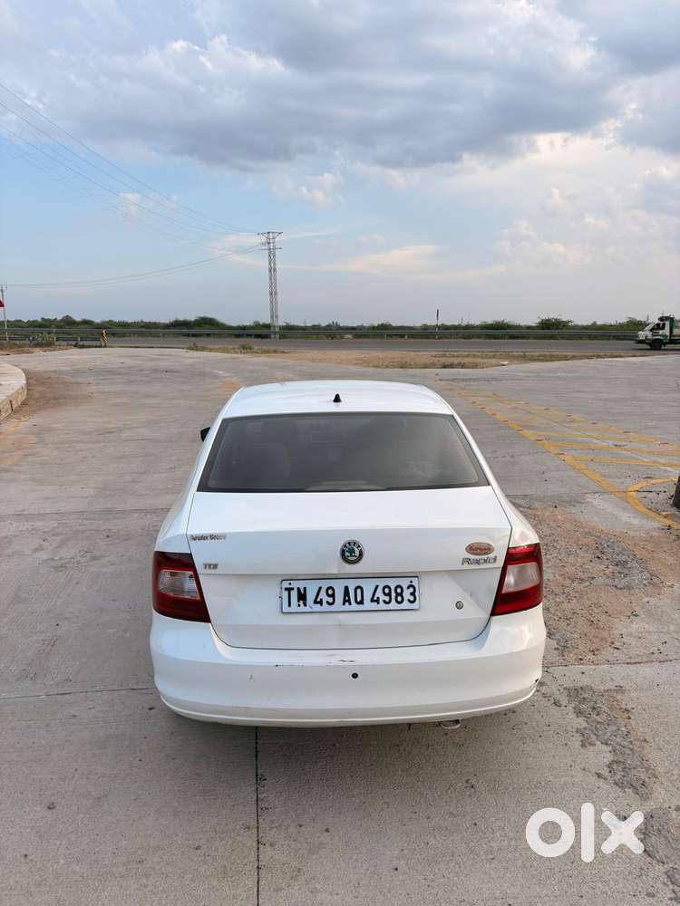 Skoda Rapid 1.6 Mpi Ambition, 2013, Diesel