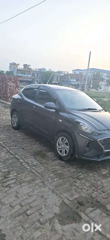 Hyundai Aura 2022 Cng & Hybrids Well Maintained